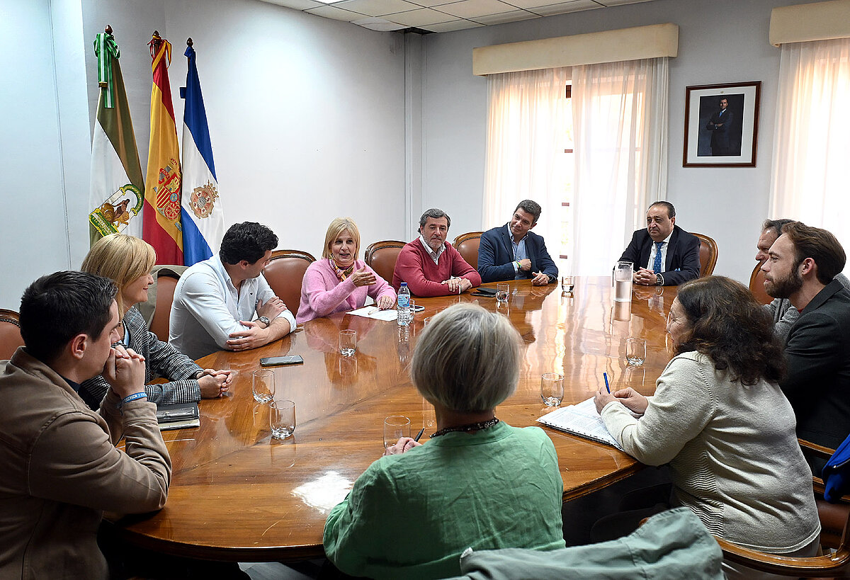 El Ayuntamiento Y El Instituto Andaluz De La Juventud Unen Esfuerzos En