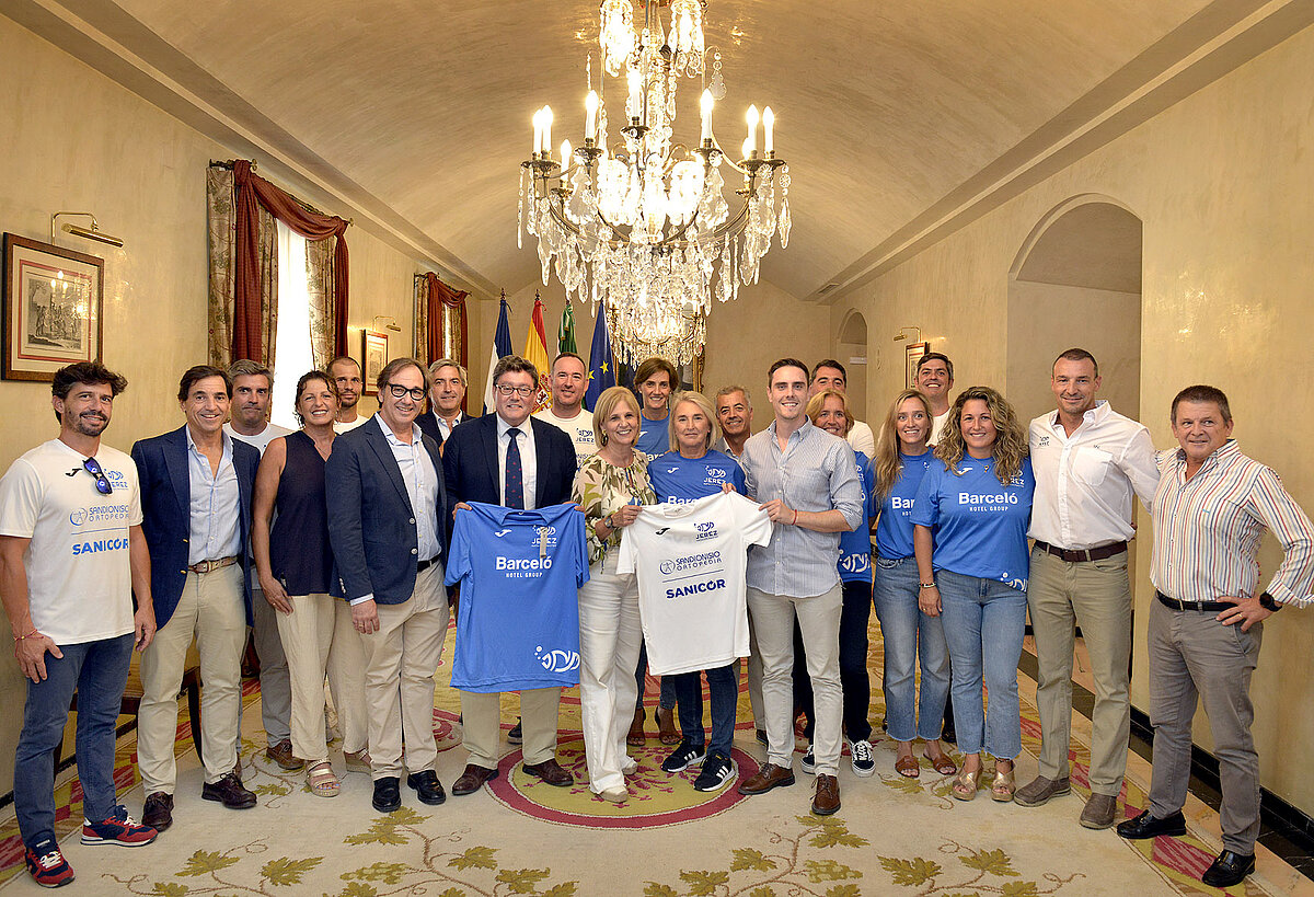 El Ayuntamiento reconoce los éxitos deportivos del Club Deportivo Jerez