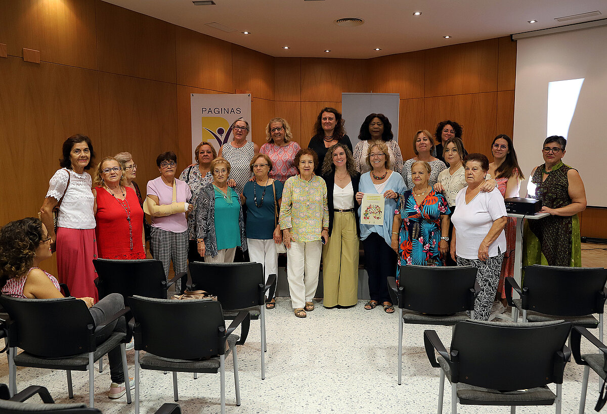 La Teniente De Alcaldesa De Igualdad Felicita A P Ginas Violeta Por Su