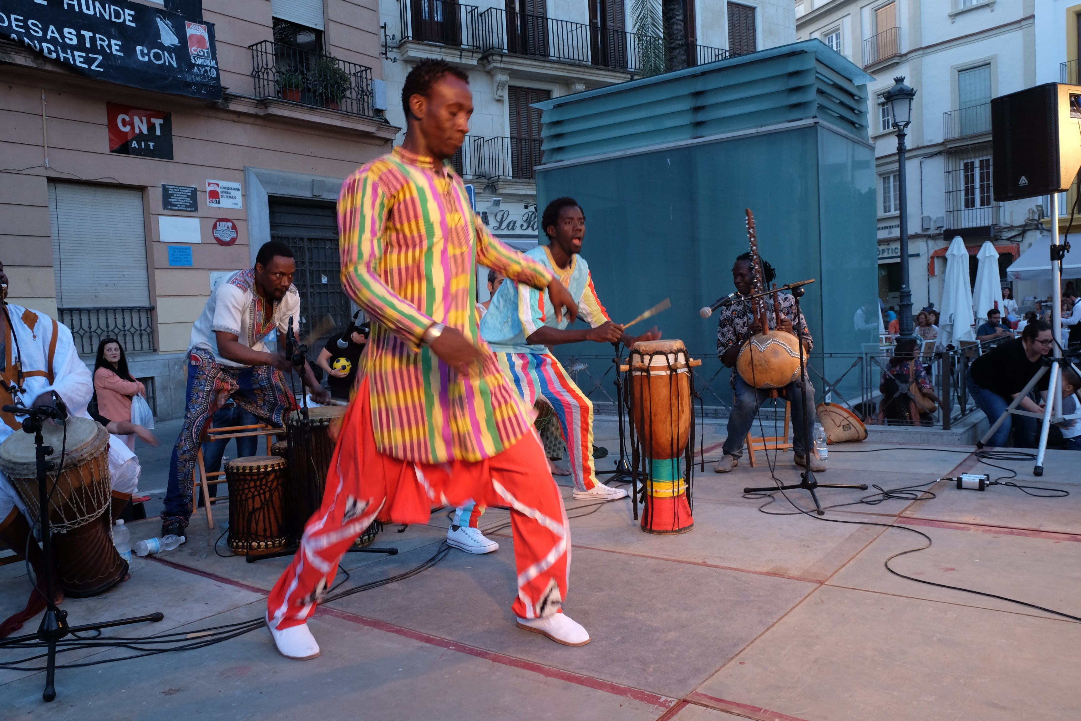 Imagen de una actuación del Grupo Ngalam en la Fiesta de África de 2017