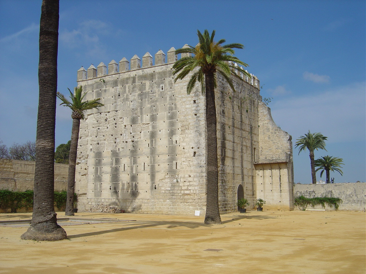 Torre del Homenaje vista desde el interior del Alcázar