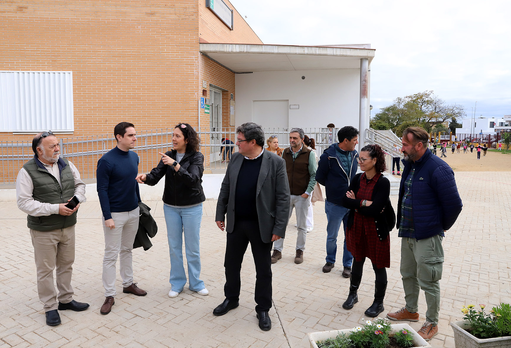 Espinar y Aparicio visitan el CEIP San José Obrero