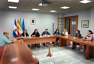 La delegada durante la reunión