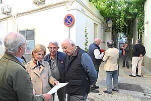 La alcaldesa ha felicitado a la Asociación Emparrados