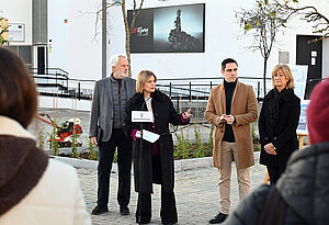 Alcaldesa visita plaza Belén