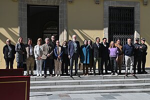 La Corporación ha guardado un minuto de silencio en memoria de las víctimas del terrorismo