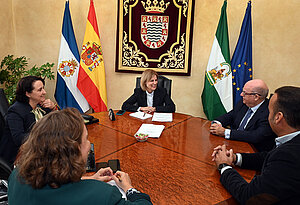 Alcaldesa se reúne con el representante de la empresa Borrás