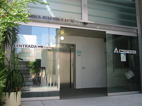 Imagen de entrada a la biblioteca central