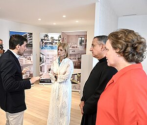 Archivo. La alcaldesa visita promotores viviendas en La Milagrosa