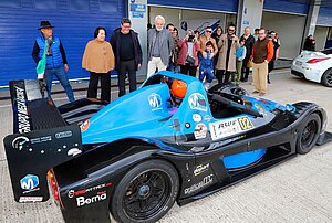 Los delegados junto a los Reyes Magos en el Circuito