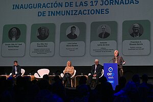 La alcaldesa inaugura el Congreso de Pediatría