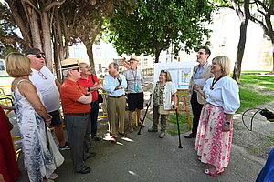 Alcaldesa visita obras plaza Madrid