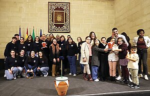 Nela García asiste al concurso de villancicos escolares