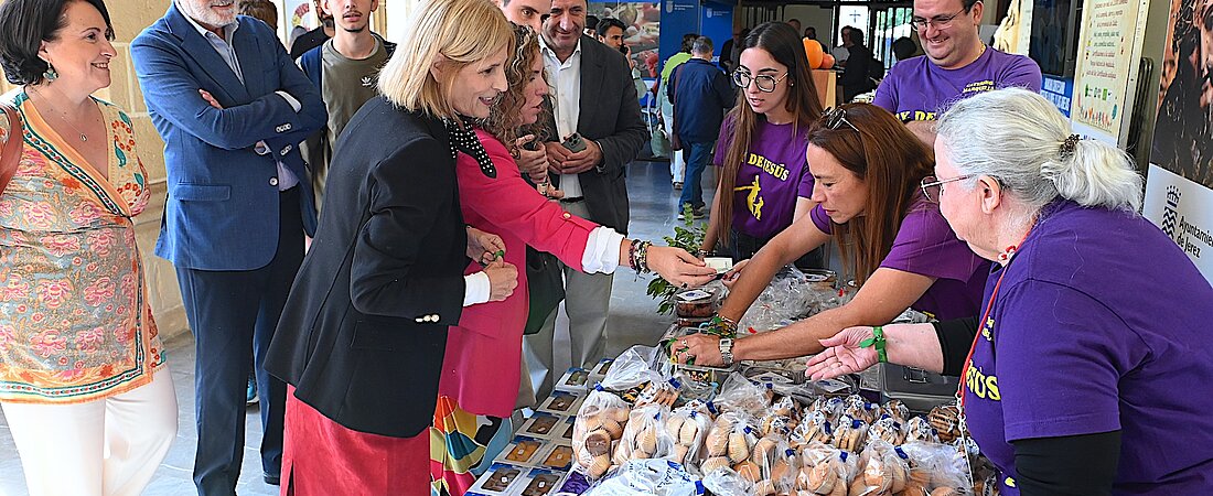 #htmlcaption-1 Feria Economía Local1