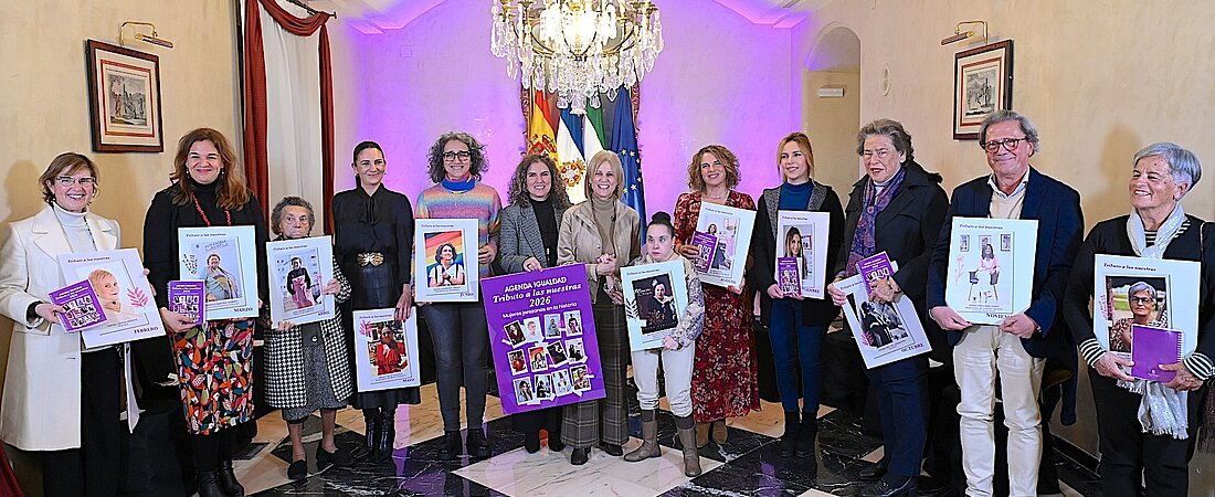 #htmlcaption-1 Alcaldesa presenta la Agenda Tributo a las Nuestras