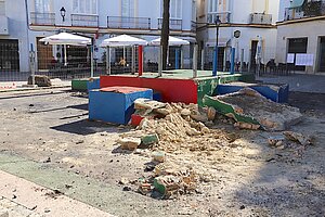 El Ayuntamiento acomete el arreglo del parque infantil de la plaza del Progreso