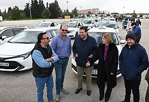 La alcaldesa en la concentración de los taxistas