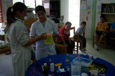 Imagen de actividad infantil en Torrecera