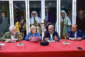 La alcaldesa ha mantenido una reunión con la Hermandad de Santa Marta