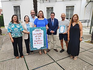 Los delegados durante la presentación